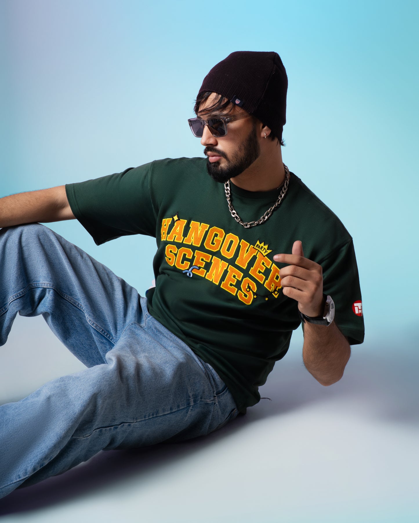 Bottle Green Hangover Scenes Men’s Oversized T-Shirt